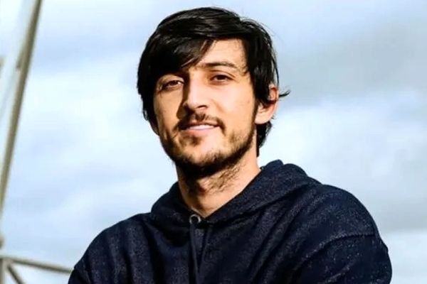 سردار آزمون در واکنش به اعتراضات: حق مردم کشورم این نیست که از آرزوهاشون اینقدر دور شن!
