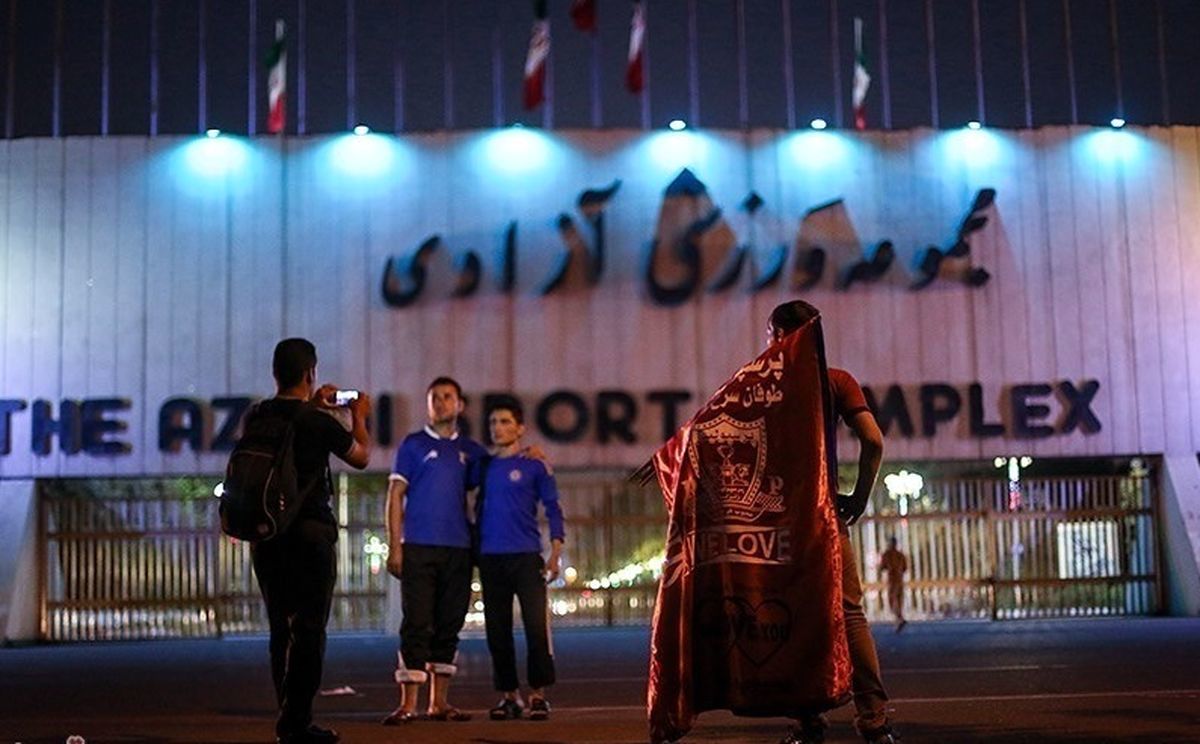 باز هم بازار سیاه بلیت‌های دربی به راه افتاد/ قیمت‌ها به یک میلیون تومان رسید