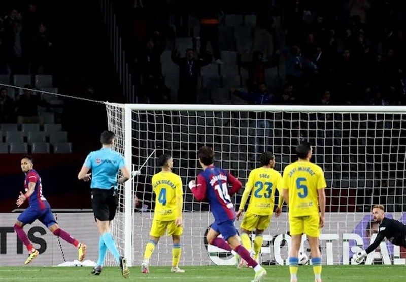 پیروزی حداقلی بارسلونا مقابل میهمان ۱۰ نفره