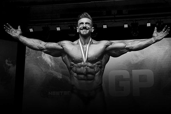 عکس مادر میثم اسکندری 