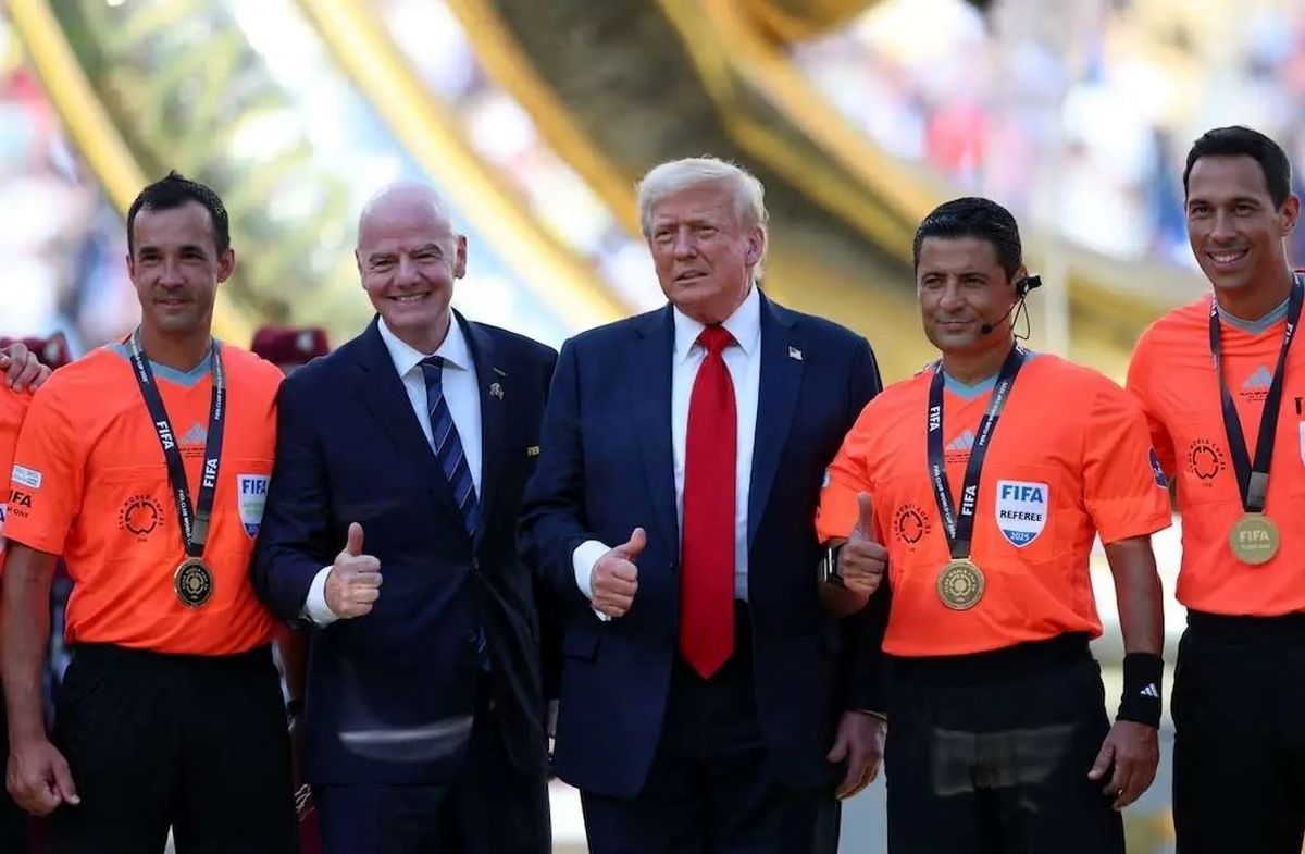 واکنش تند علیرضا دبیر به تصویر یادگاری فغانی با ترامپ