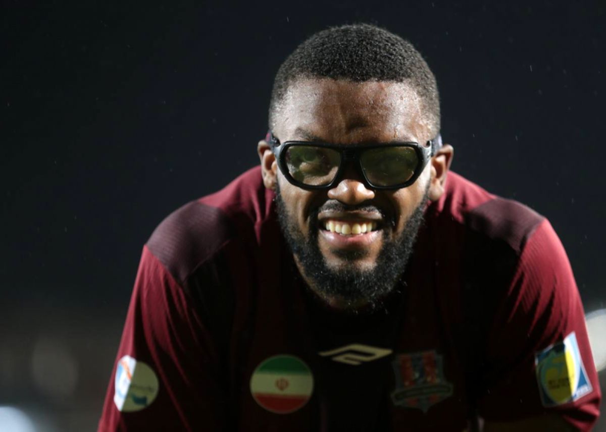 ببینید/ پنالتی یامگا مقابل پرسپولیس در دقیقه ۱۵+۹۰ از دست رفت