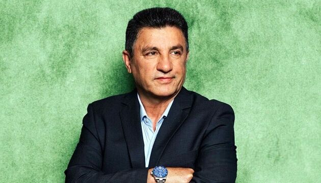 ساعت قلعه‌نویی ۲۰ خانواده را از فلاکت نجات می‌دهد