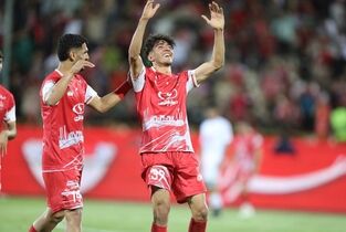 مدافع پرسپولیس با بند ۵۰۰ هزار دلاری جدا شد