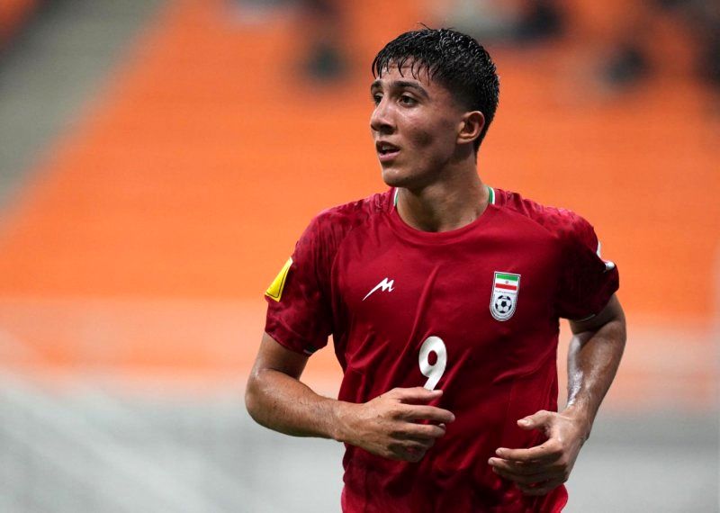 ببینید/ اعلام پنالتی برای نساجی مقابل پرسپولیس در دقیقه ۱۳+۹۰