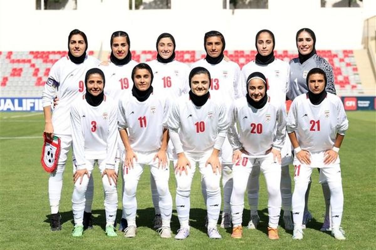 ببینید: هم خوانی تیم فوتبال زنان ایران با آهنگ «ایران» پس از صعود به جام ملت های آسیا