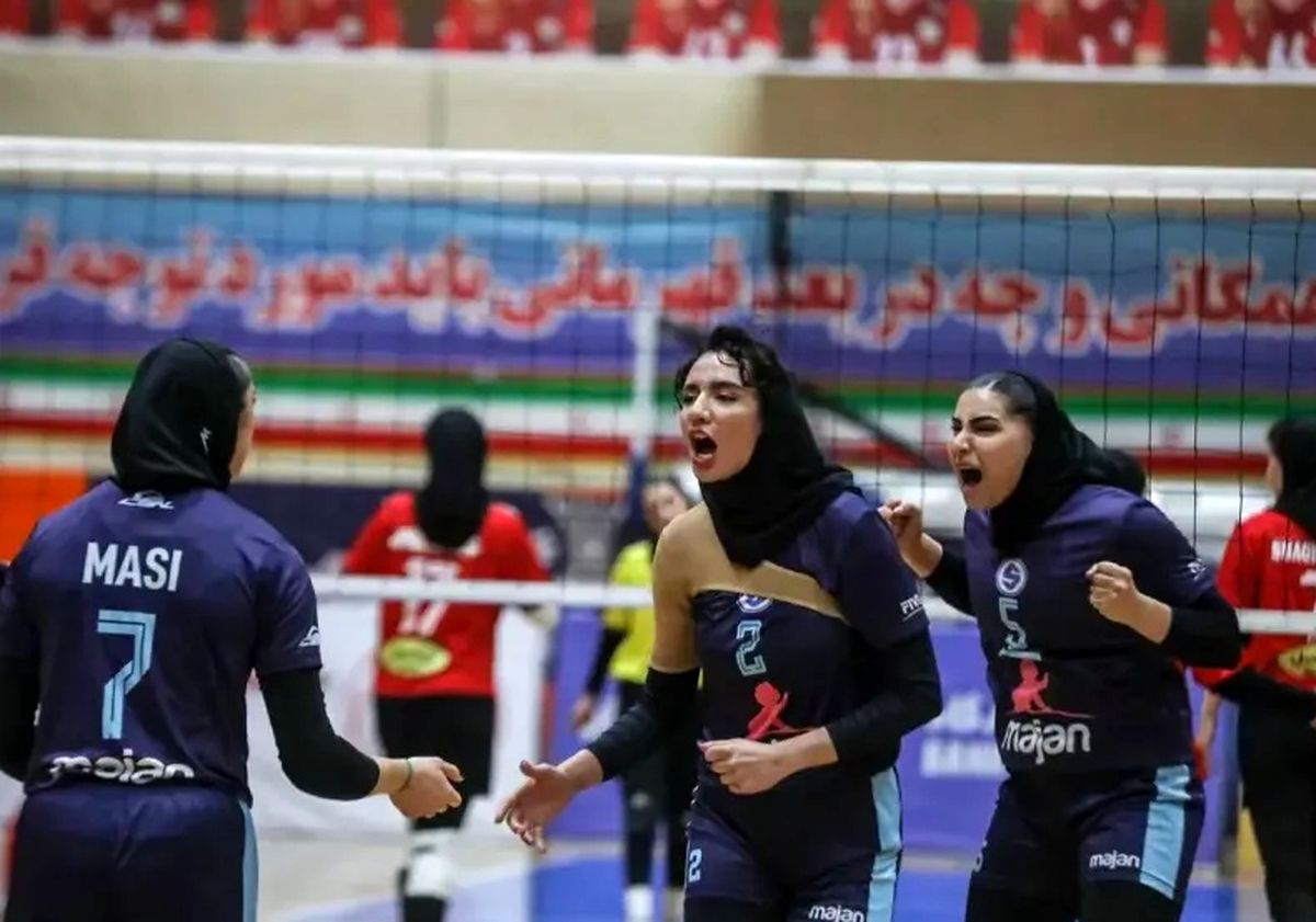 عجیب اما واقعی: تیم والیبال مردان ایران منحل، زنان صدرنشین