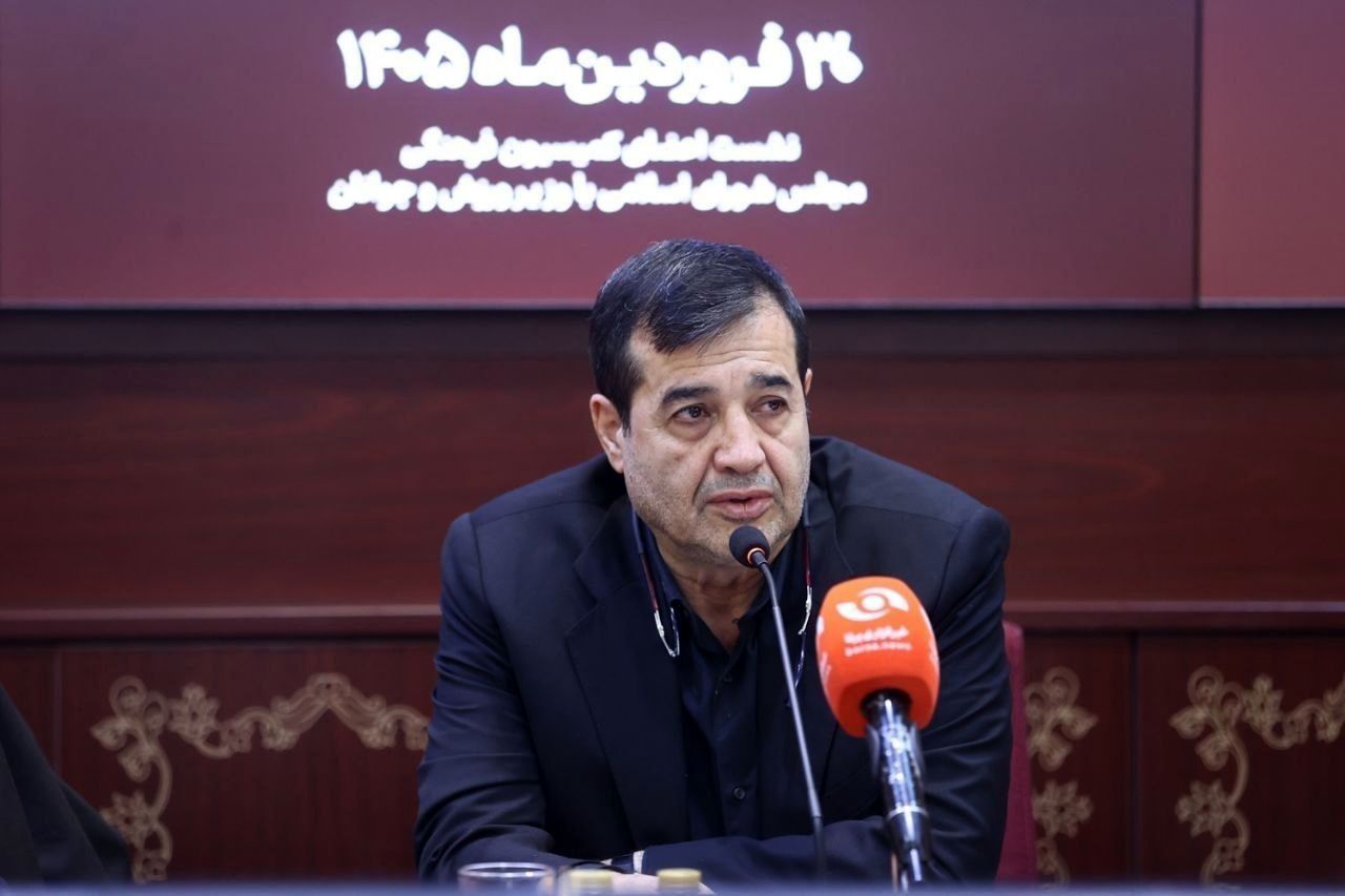 وزیر: قطعا مخالف شرکت ایران در جام جهانی هستم!