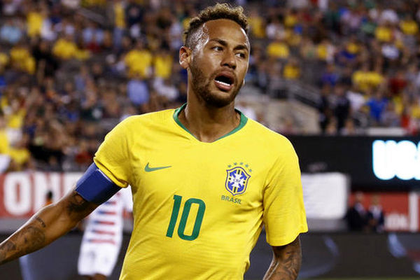 وصیت تاجر برزیلی: ۱.۲ میلیارد دالر ثروتم را به نیمار بدهید

