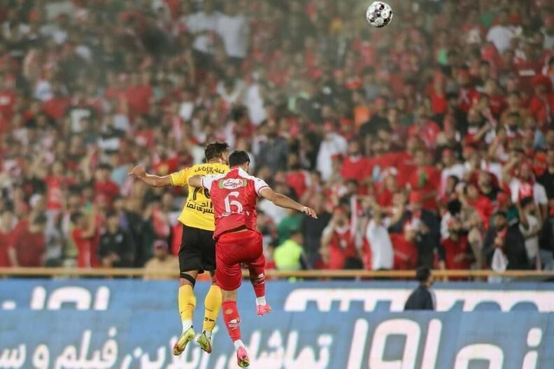 احضار نمایندگان پرسپولیس و سپاهان به کمیته انضباطی