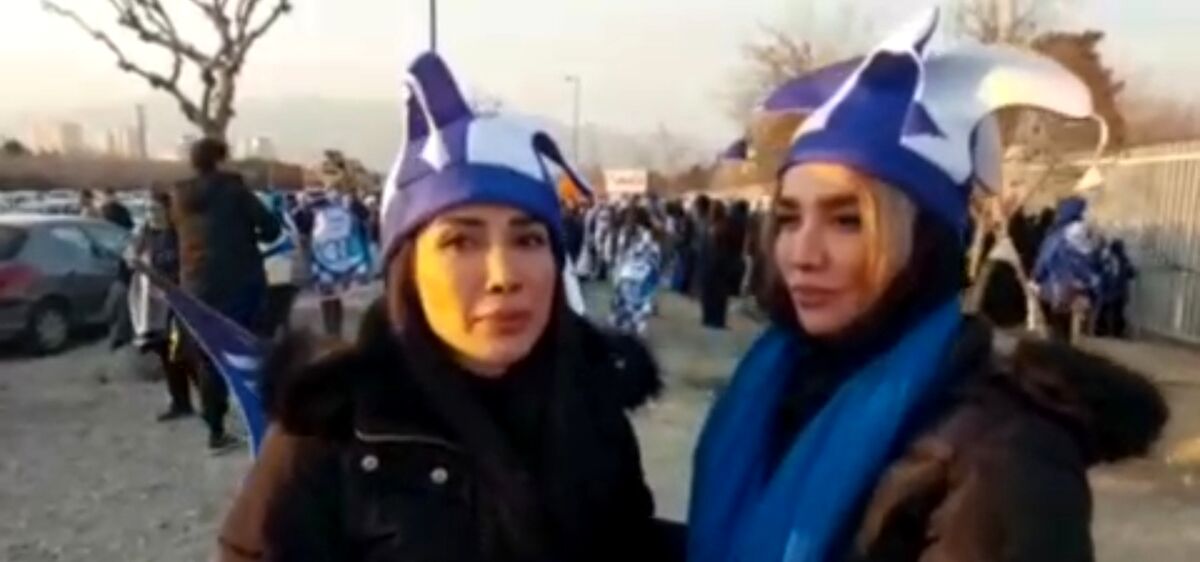 اعتراض دختران هوادار استقلال: دربی را به پیام حیدری و برادرش باختیم