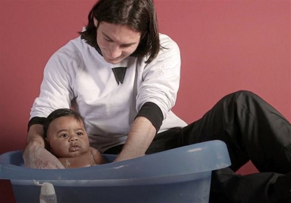  ماجرای تصاویر نوزادی یامال کنار لیونل مسی 