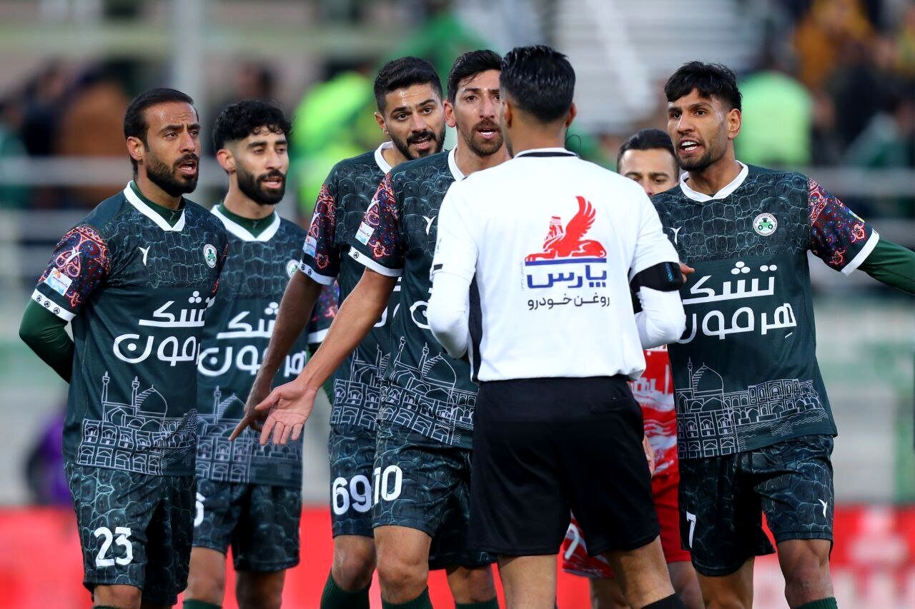 ببینید/ صحنه جنجالی ذوب‌آهن - پرسپولیس در دقیقه ۵+۹۰؛ پنالتی بود؟