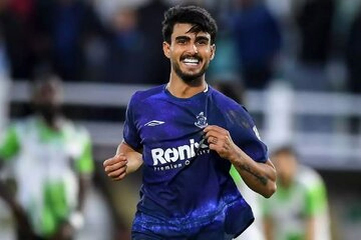 پرش شگفت‌انگیز پدیده ایرانی در حد رونالدو!