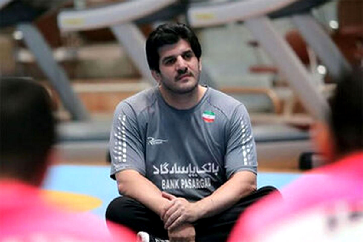 ببینید: رسول خادم در خانه سالمندان و مواجهه با کشتی گیر قدیمی مشهدی