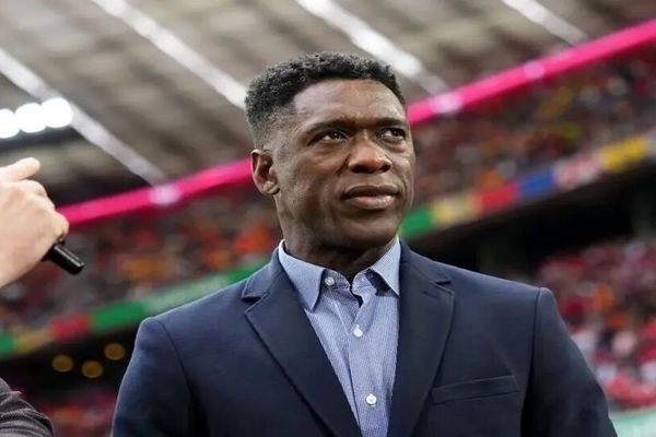 سیدورف در کنار دوستان و بی‌خیال استقلال