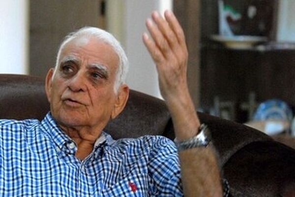 بوسه امامعلی حبیبی به غلامرضا تختی پس از شکست جهان پهلوان