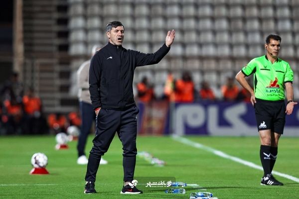 تشویق کریم باقری مقابل چشم تراکتوری‌ها