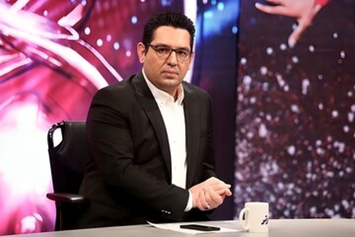 عذرخواهی احمدی روی آنتن زنده؛ ببخشید پرسپولیسی بودیم!‌
