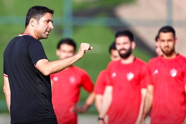 دایی پشت هاشمیان در آمد