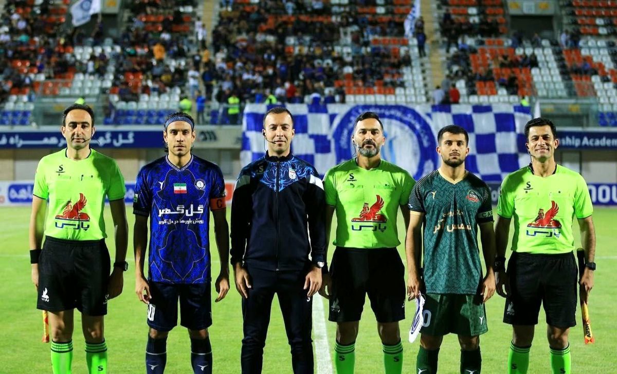 اتفاق باورنکردنی در فوتبال ایران/ گل‌گهر با ۲ لباس مختلف بازی کرد!