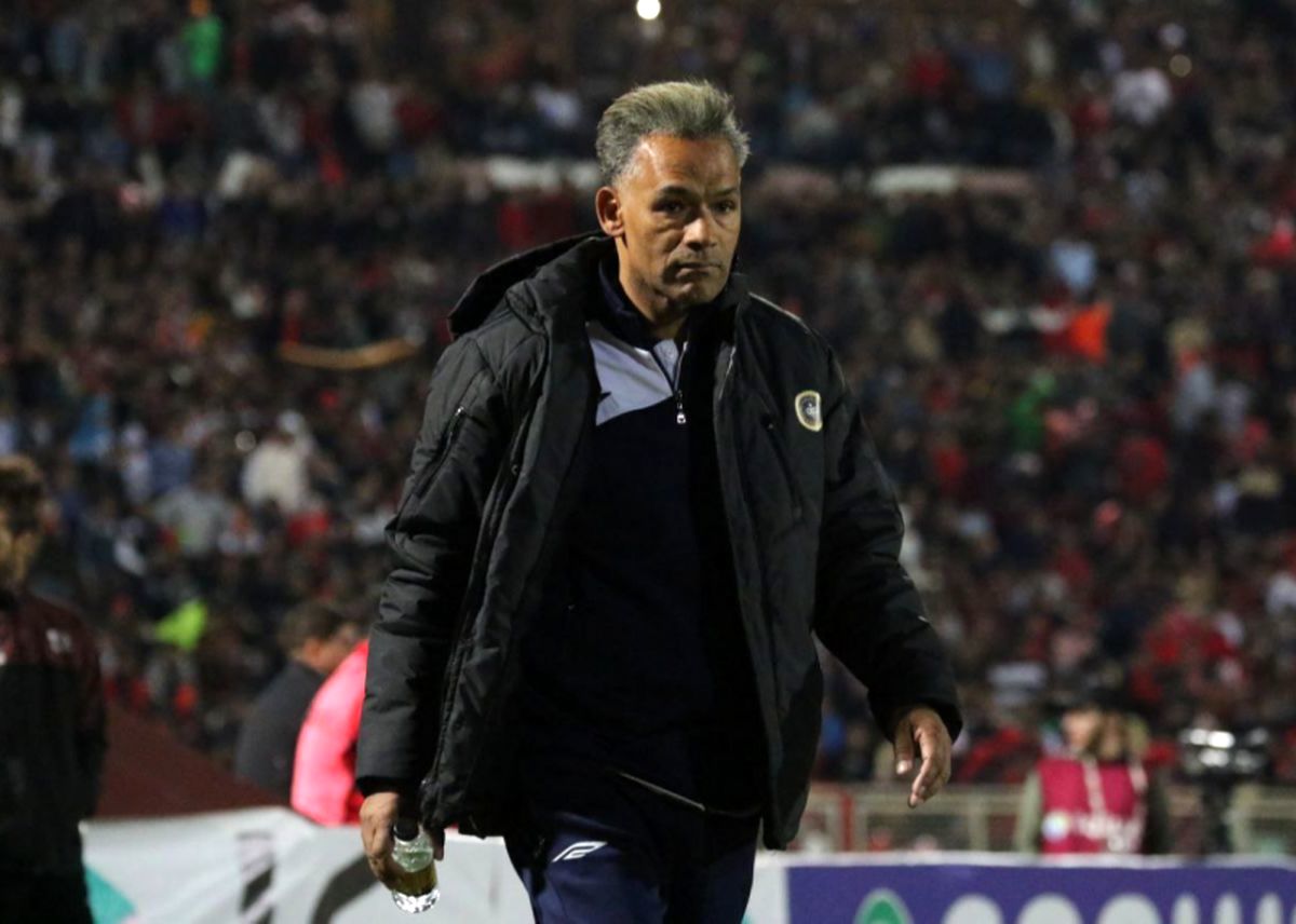 ژوزه مورایس از سپاهان رفت!
