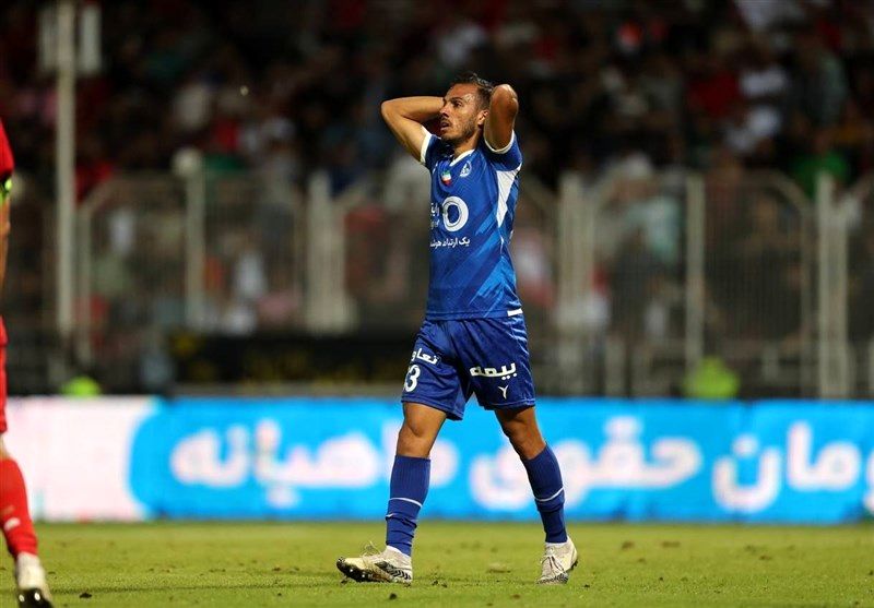  بازیکن استقلال سرباز می‌شود؟ 