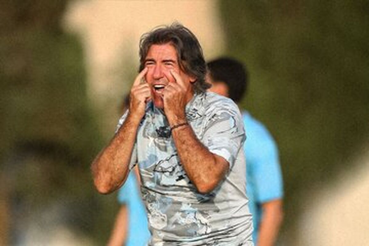 محرومیت ساپینتو تعلیق شد؛ اعلام زمان بازگشت سرمربی استقلال