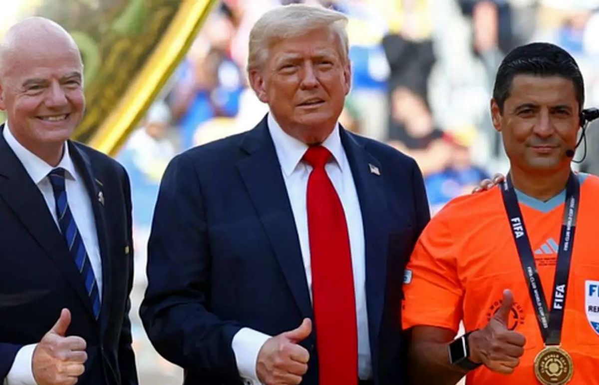 رائفی‌پور: فغانی باید به ترامپ سیلی می زد