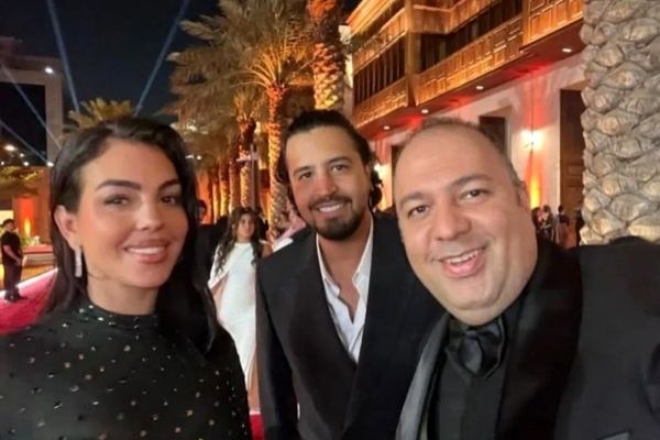 عکس سلفی علی اوجی و همسر رونالدو / جزییات مکالمه همسر نرگس محمدی و جورجیا رودریگز