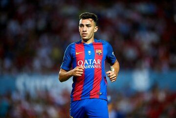 بند مهم در قرارداد منیر با استقلال؛ دستمزد بمب آبی‌ها مشخص شد