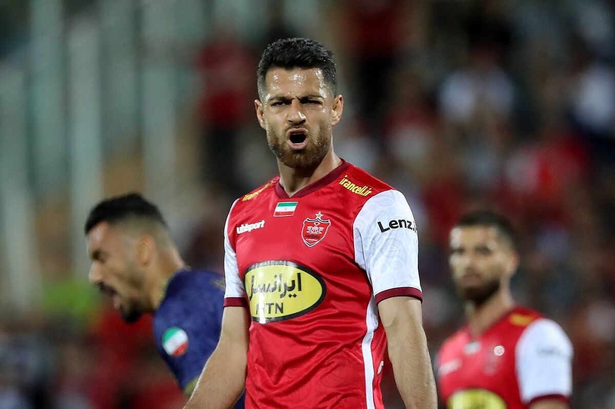 بازیکن ملی پوش پرسپولیس با بینی شکسته در تمرینات شرکت کرد 