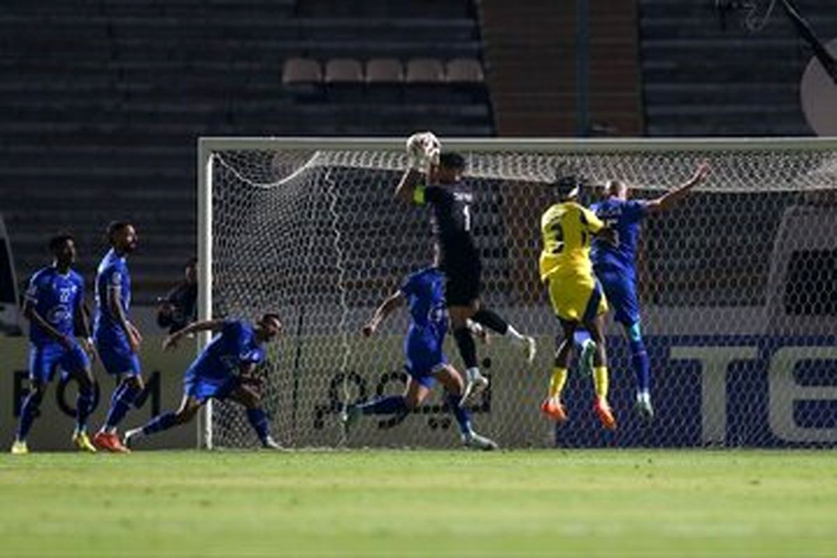 کاپیتان استقلال ستاره بازی با النصر شد