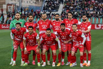 اعتراض دسته‌جمعی پرسپولیسی‌ها به داور بازی سپاهان