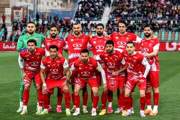 اعتراض دسته‌جمعی پرسپولیسی‌ها به داور بازی سپاهان