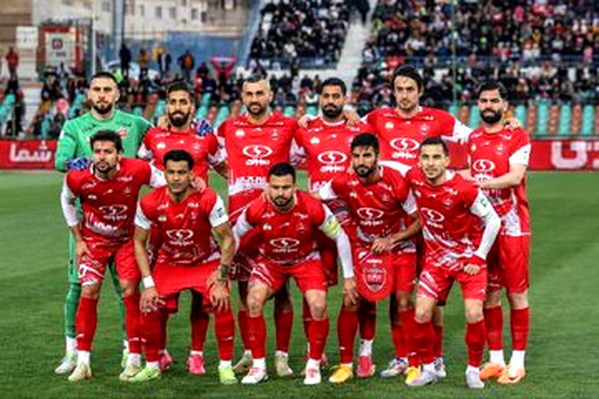اعتراض دسته‌جمعی پرسپولیسی‌ها به داور بازی سپاهان