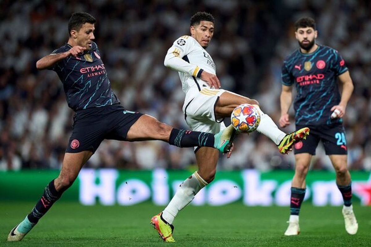 انفجار فوتبالی در مونیخ و منچستر
