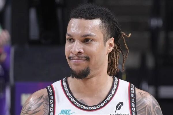  شوک به NBA | بازیکن مشهور بسکتبال اوردوز کرد! 