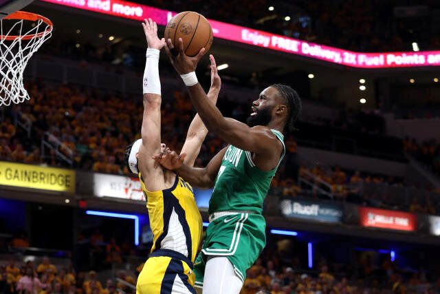 اولین فینالیست NBA مشخص شد
