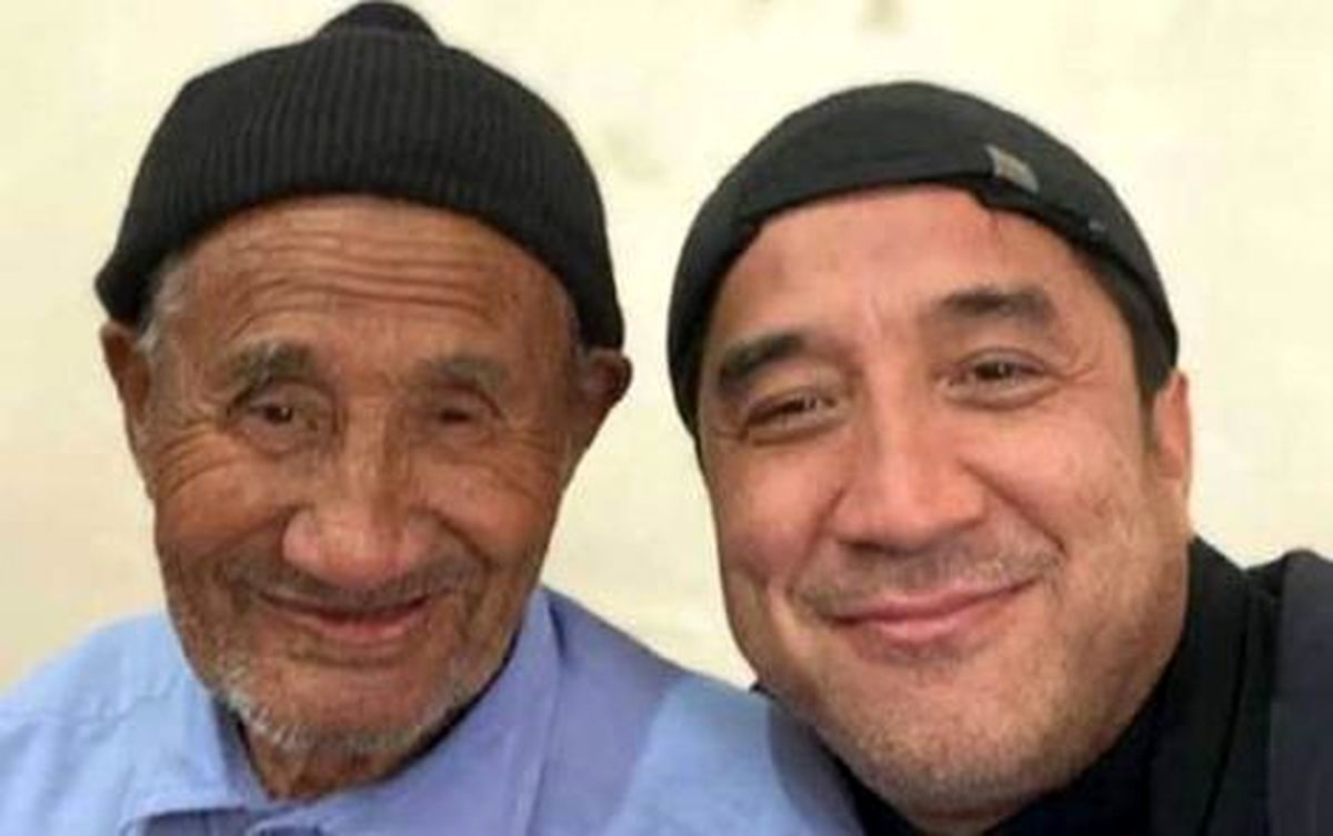 خداداد عزیزی عزادار شد
