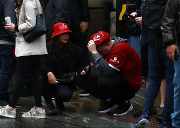 اتفاق وحشتناک در جشن لیورپول؛ حمله یک خودرو به جمعیت!