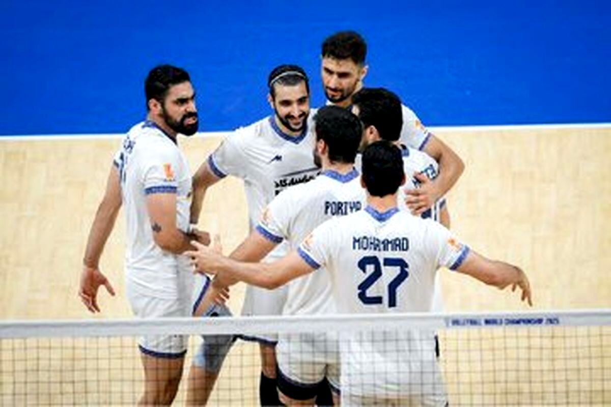 لحظه تلخ بعد از وداع والیبال ایران با قهرمانی جهان/ عکس