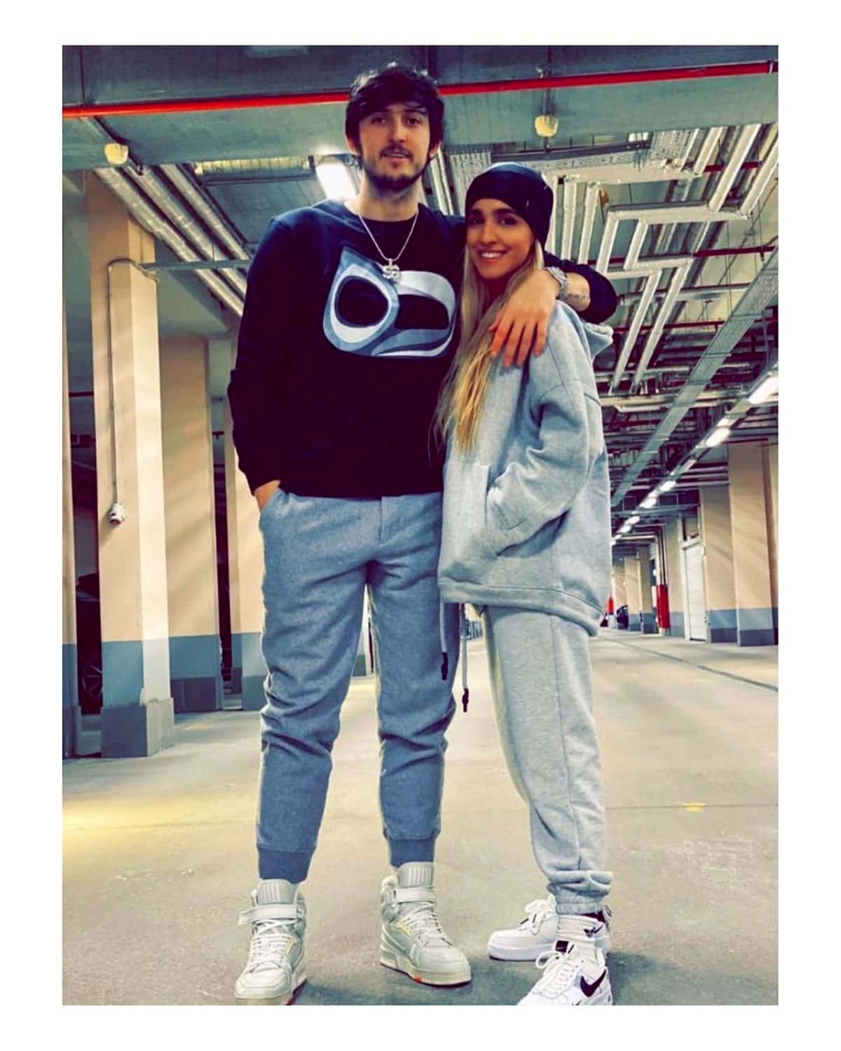 آناهیتا کریمی همسر سردار آزمون کیست؟
