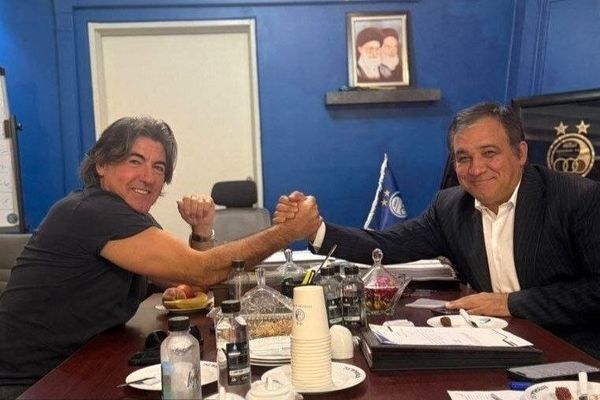 ضرب الاجل ۱۵ روزه برای تسویه حساب استقلال با ساپینتو/ به فیفا شکایت می کنم/ پای خرداد ۱۴۰۲ هم به میان آمد