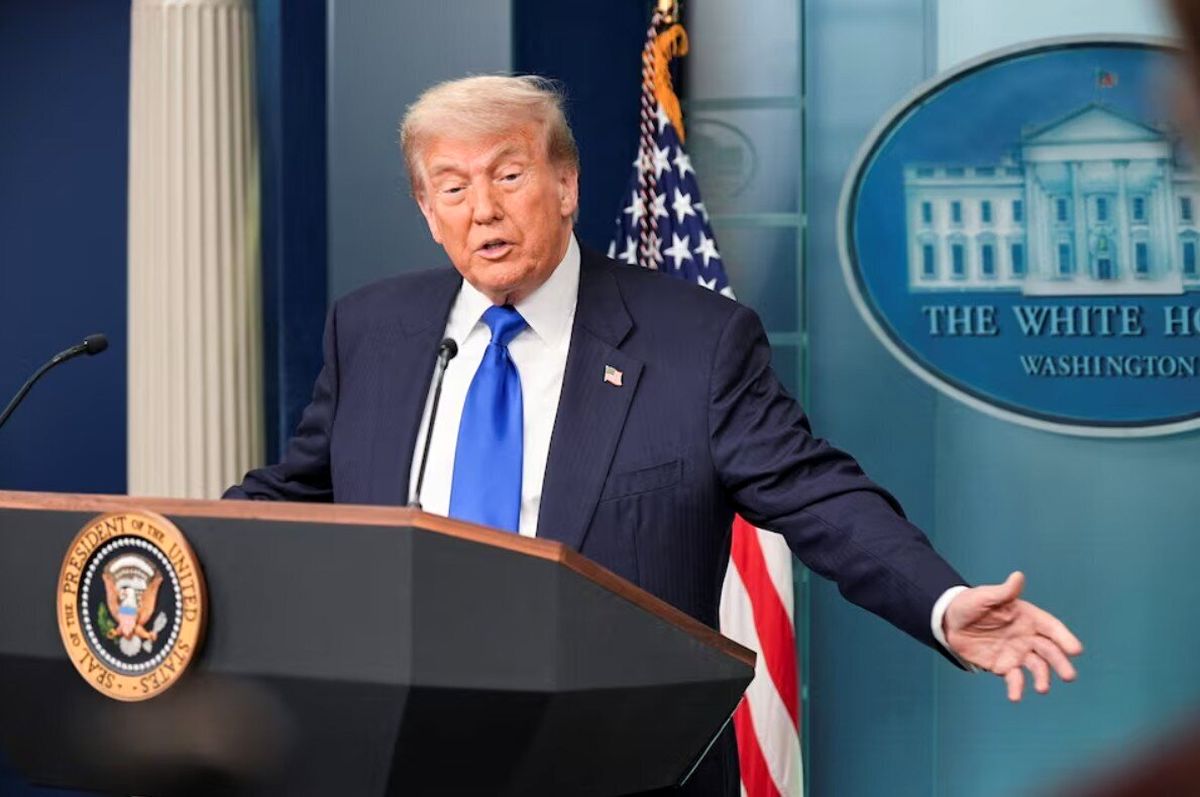 ترامپ تیم ملی ایران را تهدید کرد؛ برای حفظ امنیت و جان خود به آمریکا نیایید