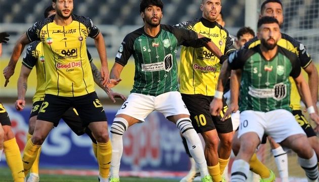 سپاهان 1 - خیبر 0/ طلایی پوشان به جمع مدعیان بازگشتند 