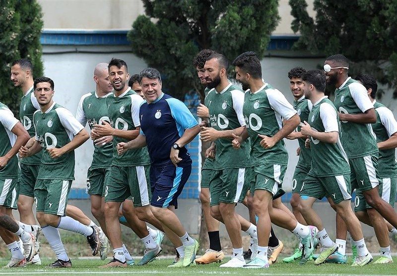 تمرین پرحاشیه استقلال؛ هجوم هواداران به زمین