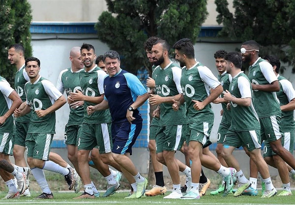 تمرین پرحاشیه استقلال؛ هجوم هواداران به زمین