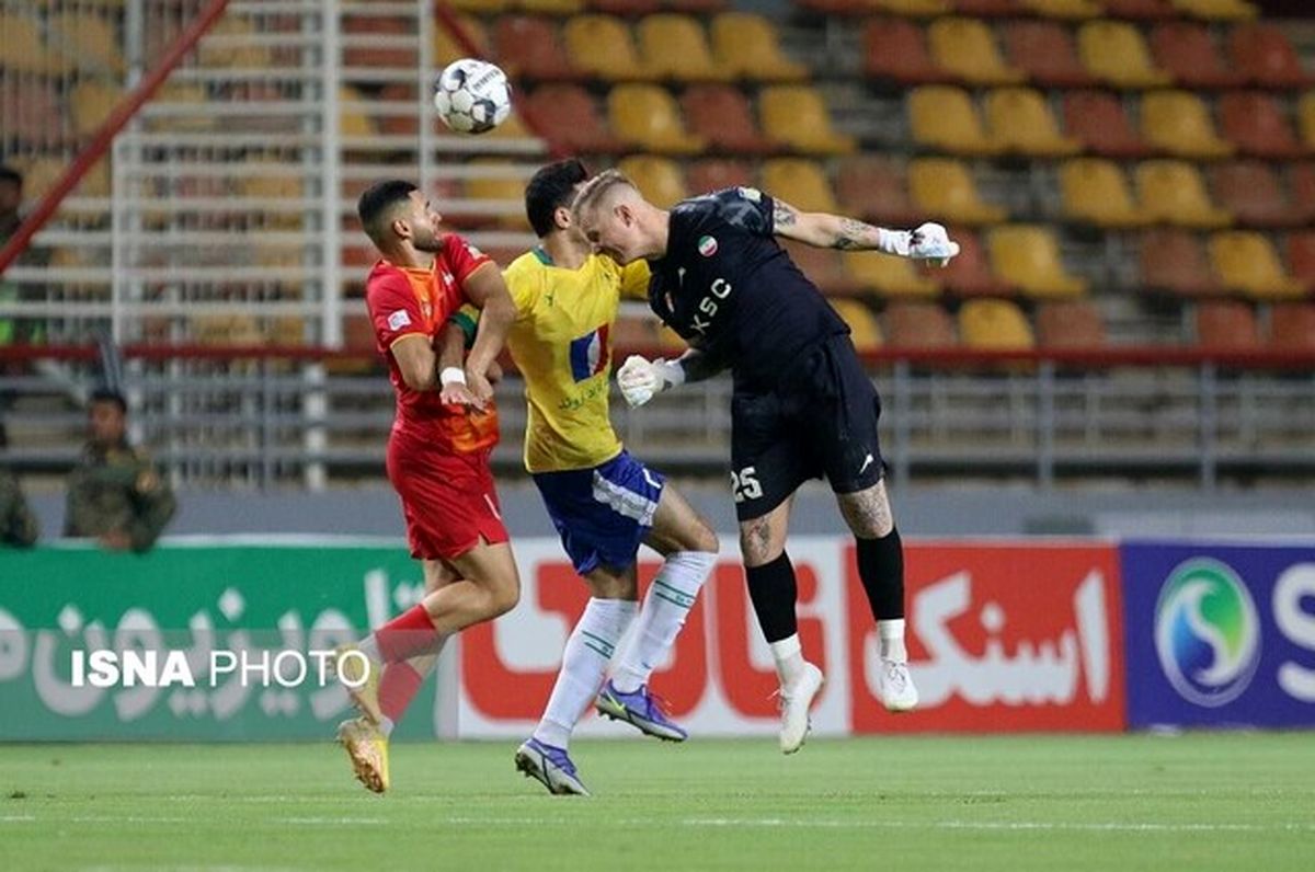 ‌سرانجام‌ کریستوفر کنت از فولاد جدا شد
