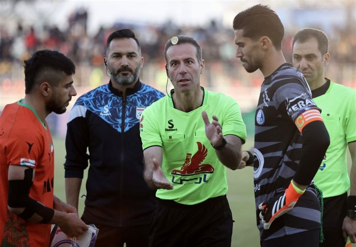 باشگاه استقلال با اعتراض به داوری‌ها: نگران دربی هستیم
